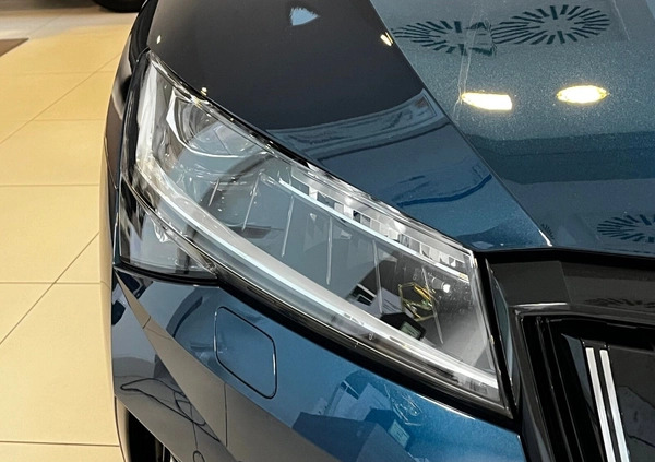 Skoda Superb cena 207000 przebieg: 8, rok produkcji 2024 z Hrubieszów małe 352